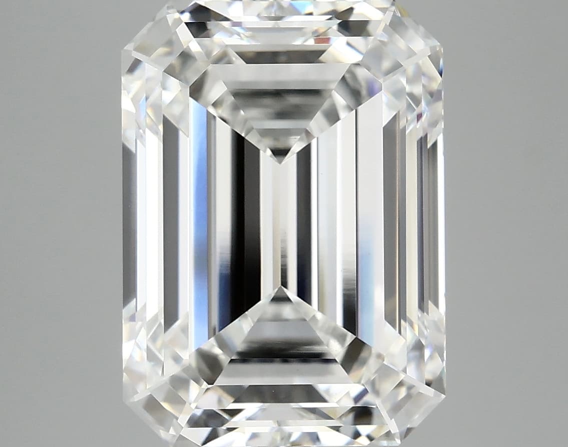 IGI | 7.98ct | Emerald | E | VS1 | Very Good