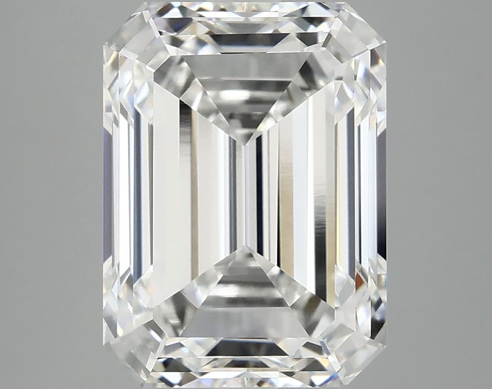 IGI | 4.8ct | Emerald | E | VS1 | Very Good