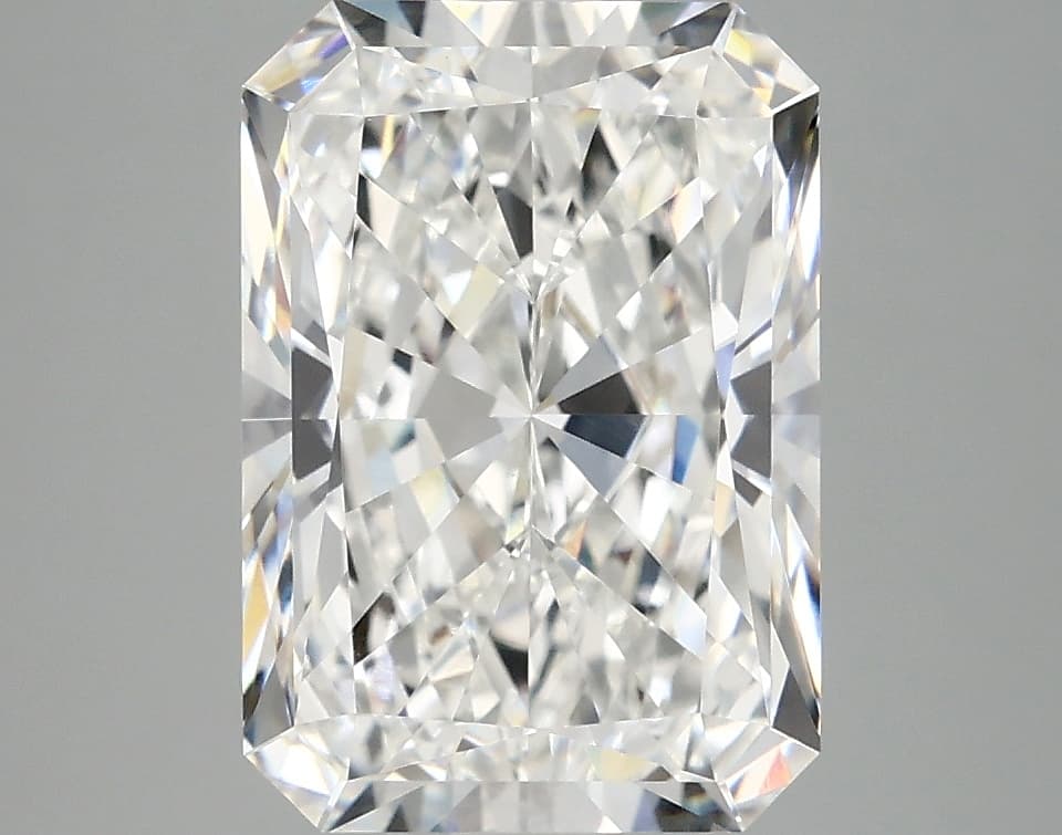IGI | 4.3ct | Radiant | E | VVS2 | Very Good