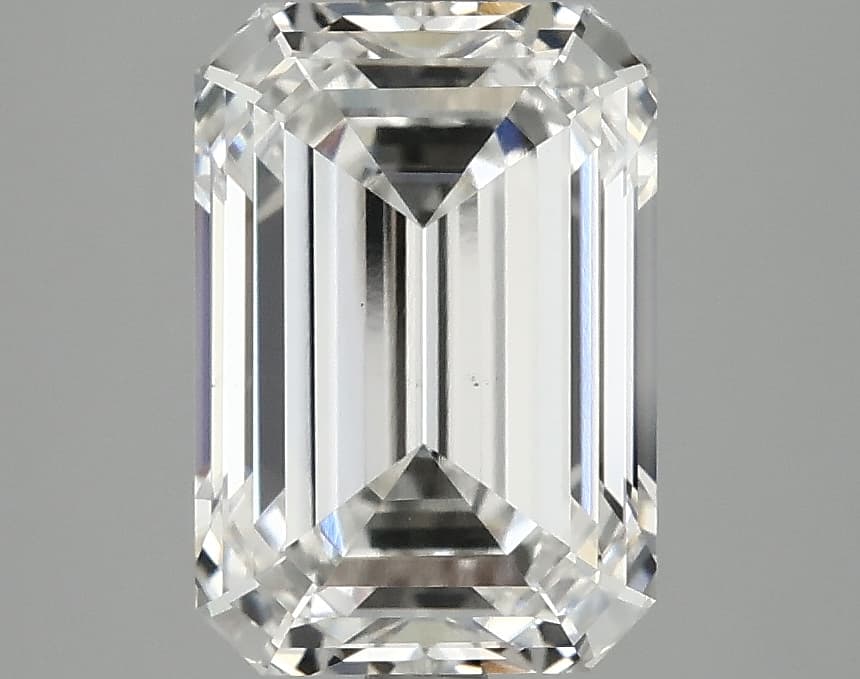 IGI | 3.19ct | Emerald | E | VS1 | Very Good