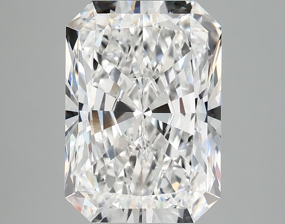 IGI | 4.41ct | Radiant | E | VVS2 | Very Good