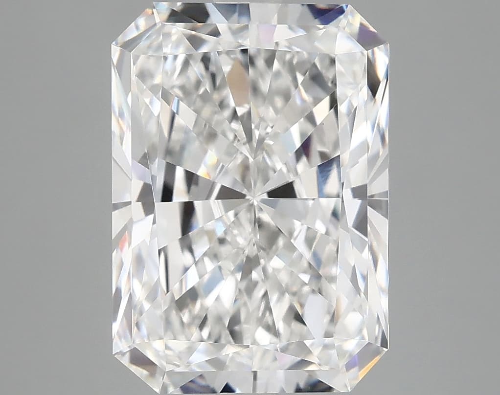 IGI | 4.91ct | Radiant | E | VVS2 | Very Good
