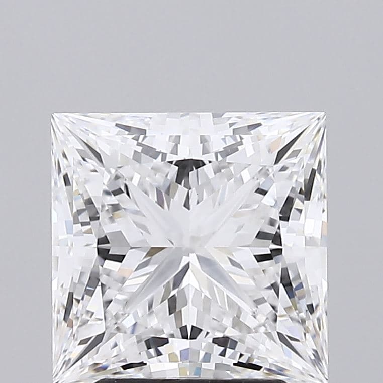 4.67ct | Princess | E | VVS2 | Very Good
