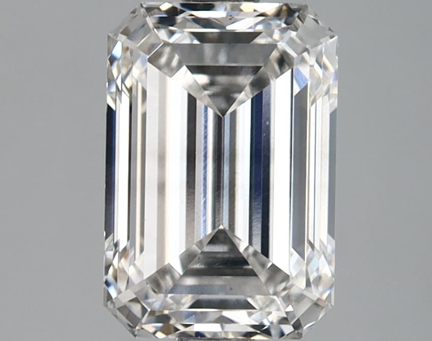 IGI | 2.3ct | Emerald | E | VS1 | Ideal