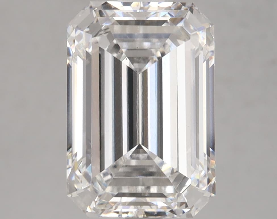 3.47ct | Emerald | E | VS1 | Very Good