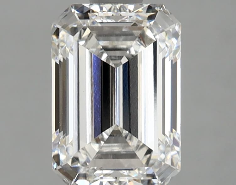 5.77ct | Emerald | F | VS2 | Very Good