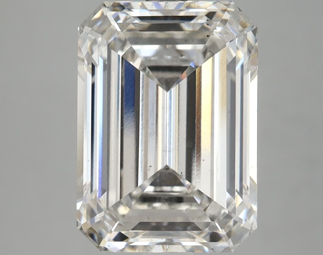 4.49ct | Emerald | F | VS2 | Very Good