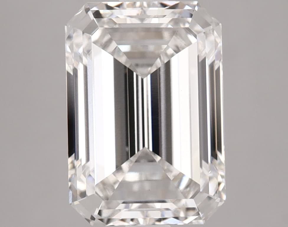 4.17ct | Emerald | E | VS1 | Very Good