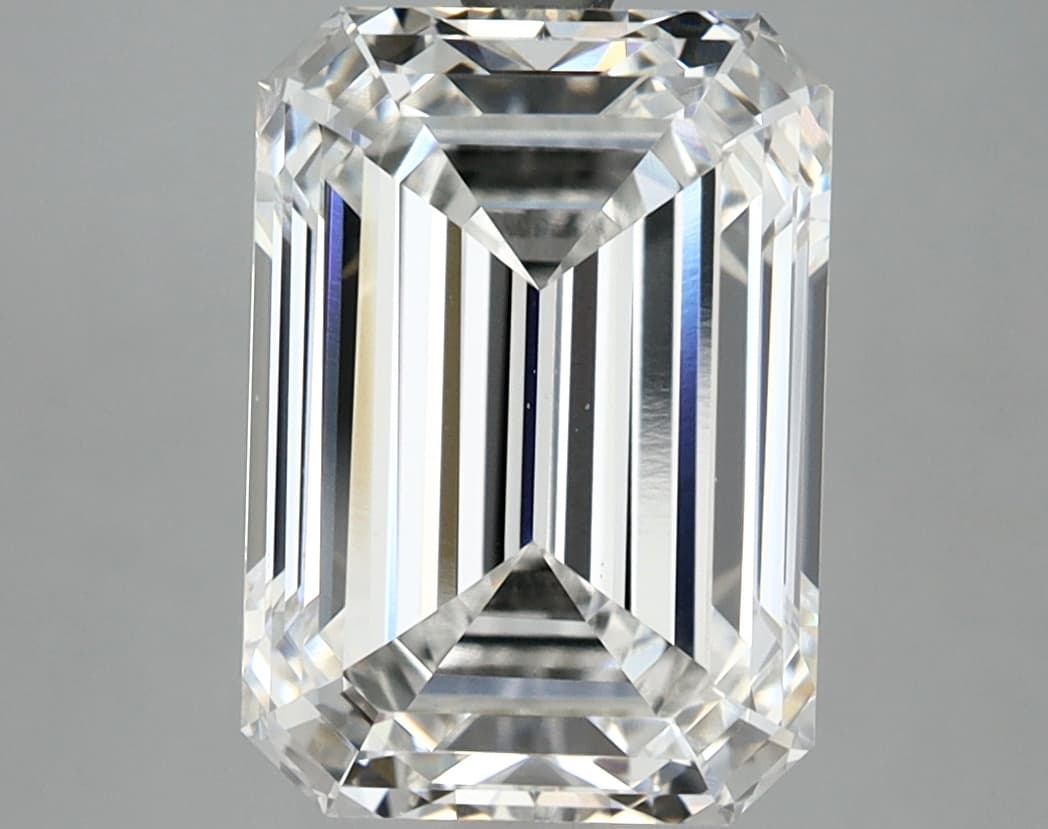 IGI | 4.46ct | Emerald | E | VS1 | Ideal