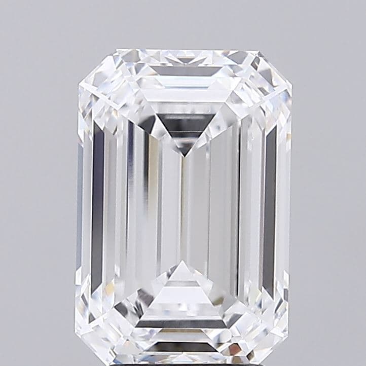 6.74ct | Emerald | G | VS1 | Excellent