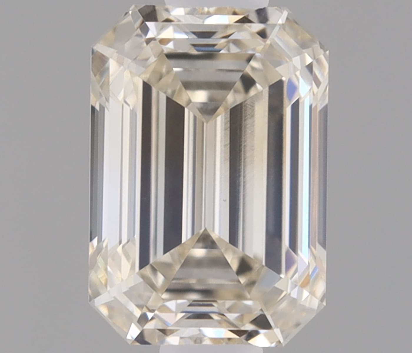 IGI | 0.61ct | Emerald | J | VVS2 | Very Good