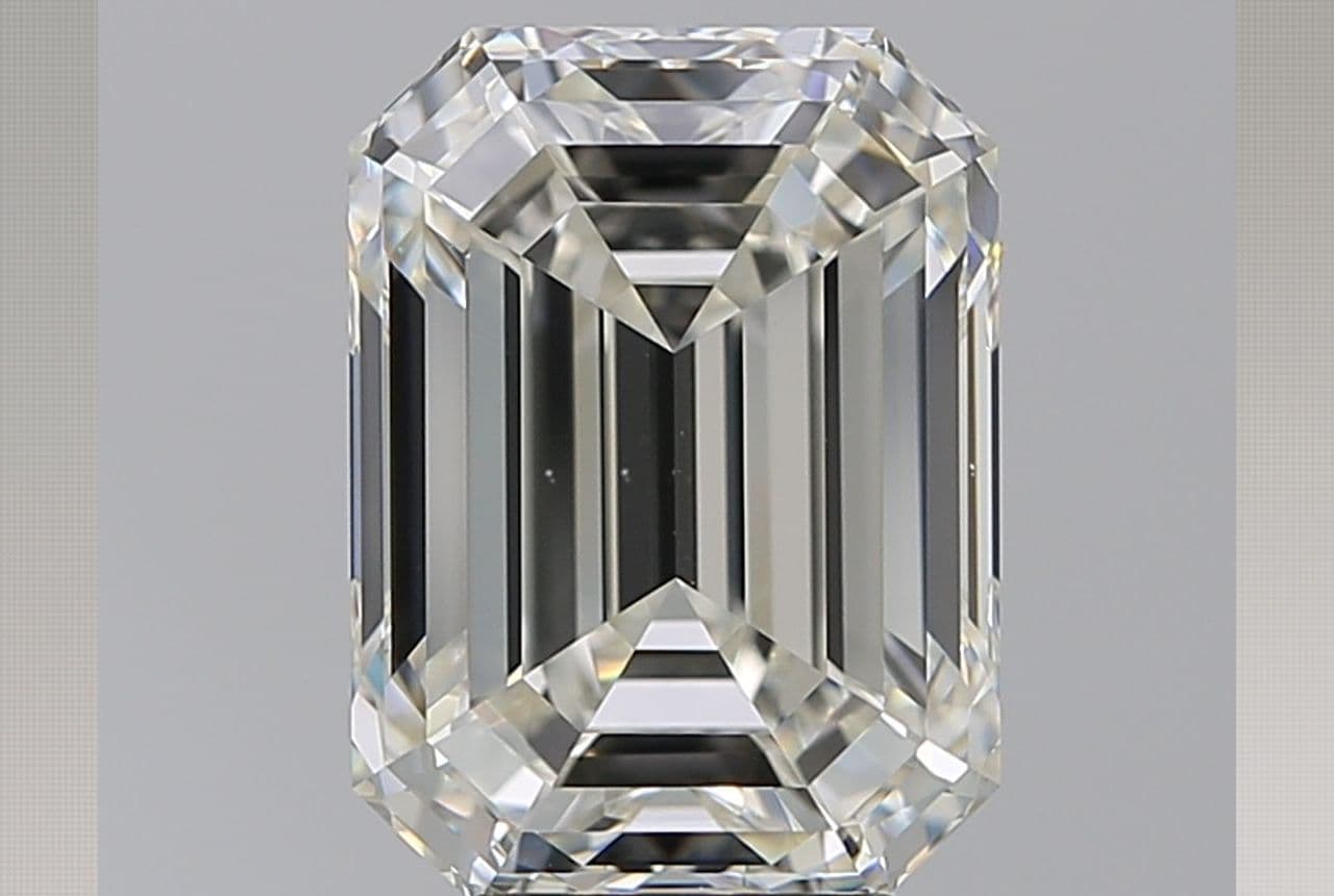 GIA | 5.01ct | Emerald | I | VS1 | Very Good